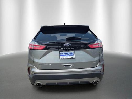 ICONIC SILVER 2024 Ford Edge TITANIUM