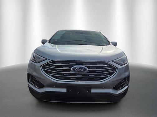ICONIC SILVER 2024 Ford Edge TITANIUM