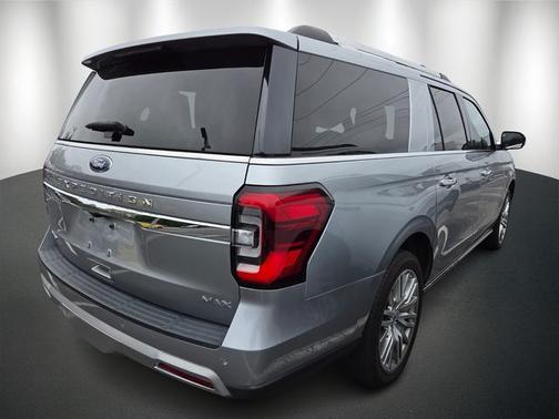ICONIC SILVER METALLIC 2024 Ford Expedition LIMITED