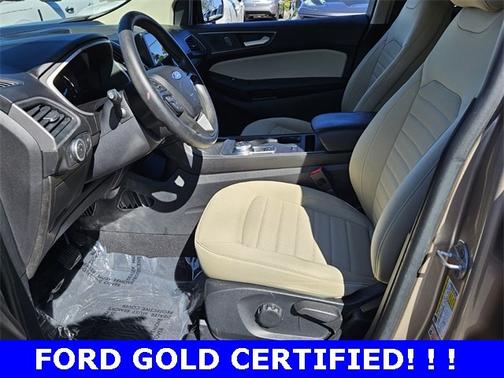 2021 Ford Edge SE