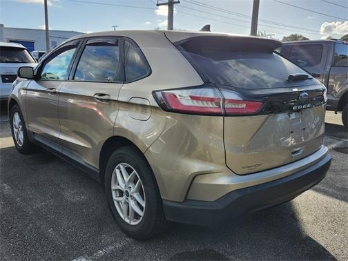 2021 Ford Edge SE