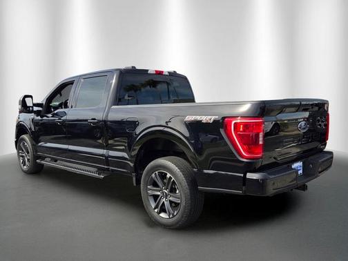 AGATE BLACK METALLIC 2023 Ford F-150 XLT