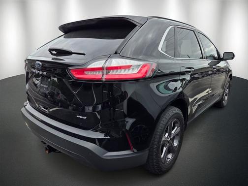 AGATE BLACK METALLIC 2022 Ford Edge SEL