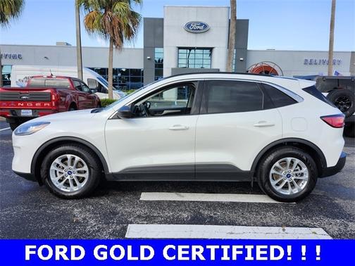 2022 Ford Escape SE