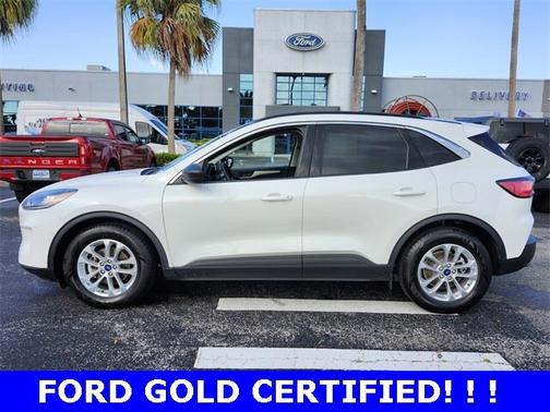 2022 Ford Escape SE