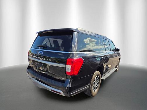 AGATE BLACK METALLIC 2024 Ford Expedition XLT