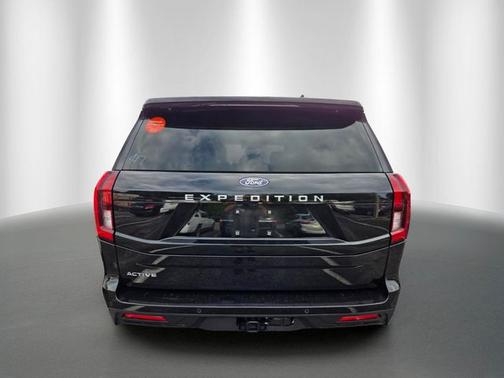 AGATE BLACK METALLIC 2025 Ford Expedition ACTIVE