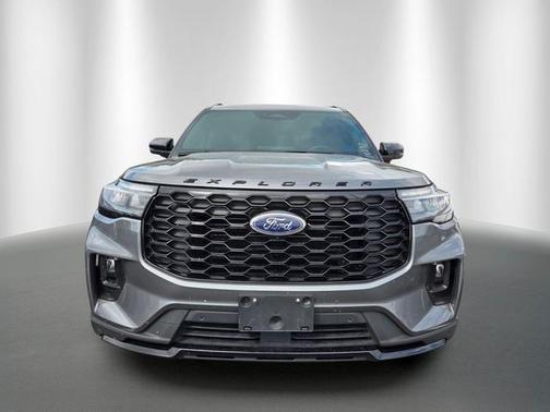 CARBONIZED GRAY METALLIC 2025 Ford Explorer ST-LINE