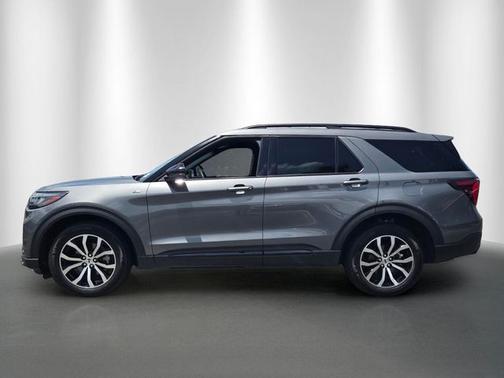 CARBONIZED GRAY METALLIC 2025 Ford Explorer ST-LINE