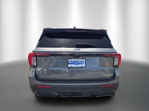CARBONIZED GRAY METALLIC 2025 Ford Explorer ST-LINE