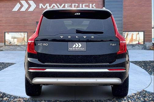 2022 Volvo XC90 T6 Inscription