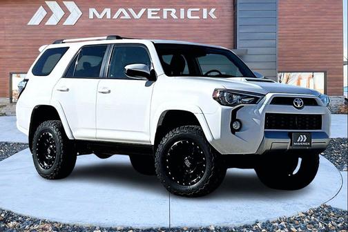 Super White 2016 Toyota 4Runner Trail