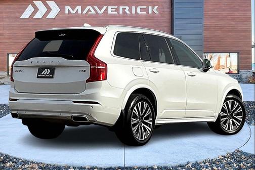 2021 Volvo XC90 T5 Momentum