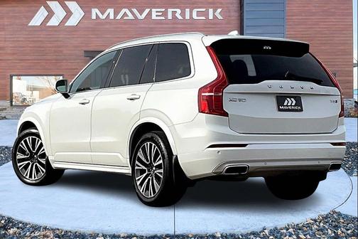 2021 Volvo XC90 T5 Momentum