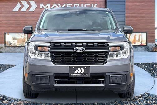 Carbonized Gray Metallic 2023 Ford Maverick XL