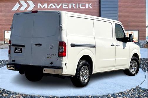 2016 Nissan NV Cargo NV3500 HD S V8