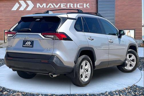 Silver Sky Metallic 2020 Toyota RAV4 XLE
