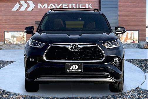 2023 Toyota Highlander Platinum