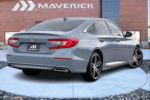 2022 Honda Accord Touring 2.0T