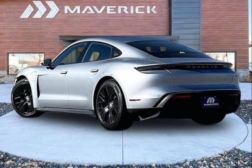 2022 Porsche Taycan Base