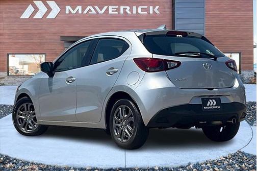 2020 Toyota Yaris Sedan LE