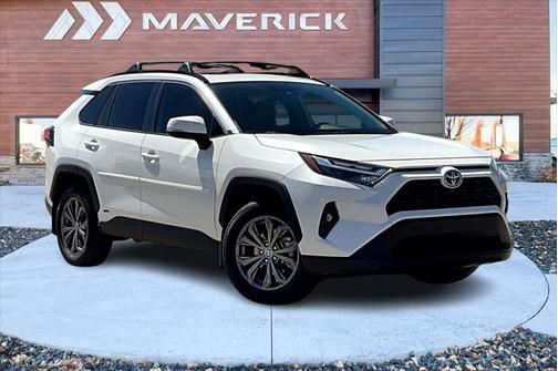 2022 Toyota RAV4 Hybrid XLE Premium