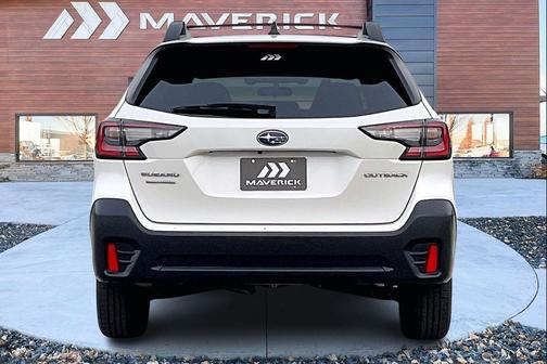 2022 Subaru Outback Base