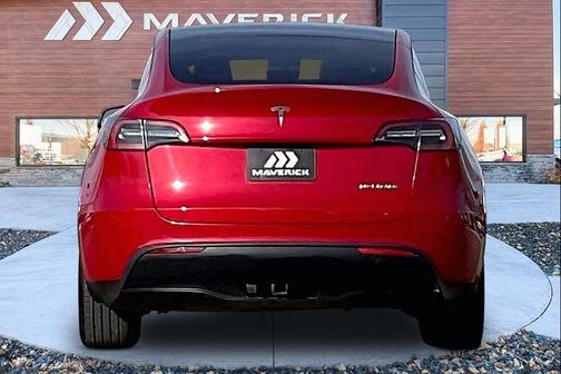 2022 Tesla Model Y Long Range Dual Motor All-Wheel Drive