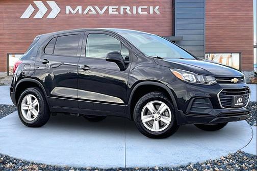 Mosaic Black Metallic 2020 Chevrolet Trax LS