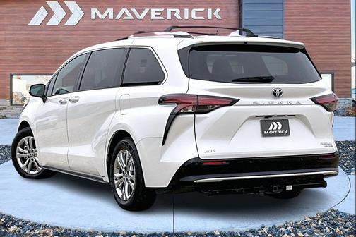 2022 Toyota Sienna Platinum