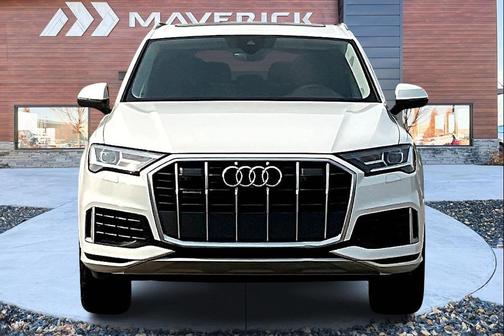 2022 Audi Q7 45 Premium Plus