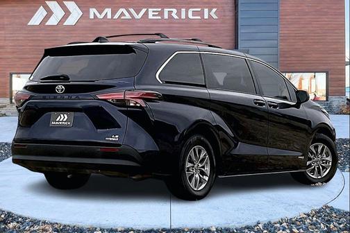 2021 Toyota Sienna LE
