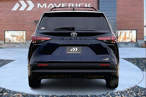 2021 Toyota Sienna LE
