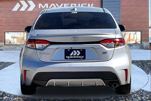 Classic Silver Metallic 2021 Toyota Corolla SE