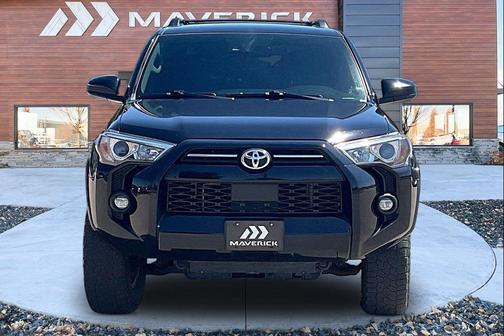 Midnight Black Metallic 2022 Toyota 4Runner SR5