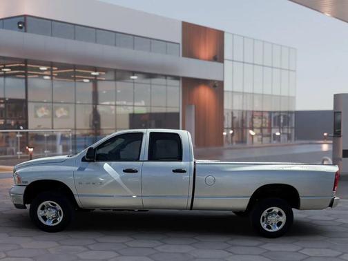 Bright Silver Metallic Clearcoat 2005 Dodge Ram 2500 SLT Quad Cab