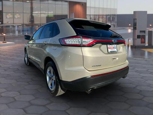 2018 Ford Edge SE