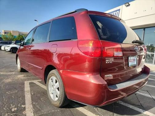 2004 Toyota Sienna XLE Limited