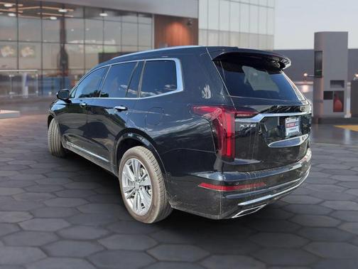 2023 Cadillac XT6 Premium Luxury FWD