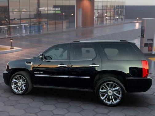 2014 Cadillac Escalade Platinum Edition