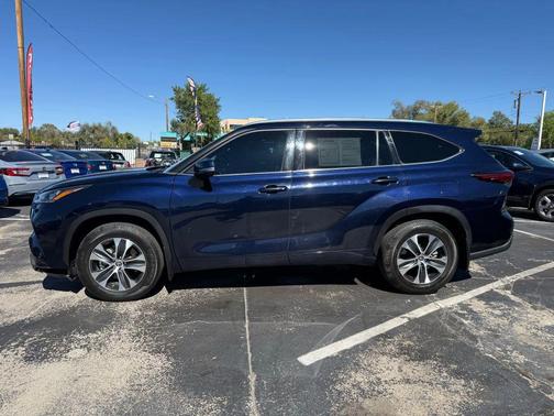 2020 Toyota Highlander XLE
