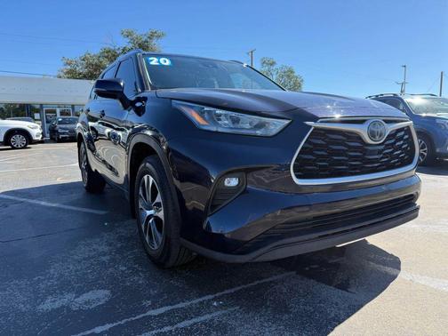 2020 Toyota Highlander XLE