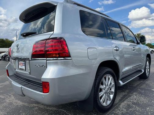 2008 Lexus LX 570 Base