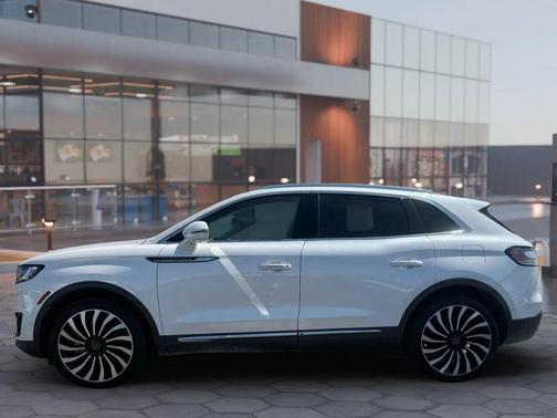 2019 Lincoln Nautilus Black Label