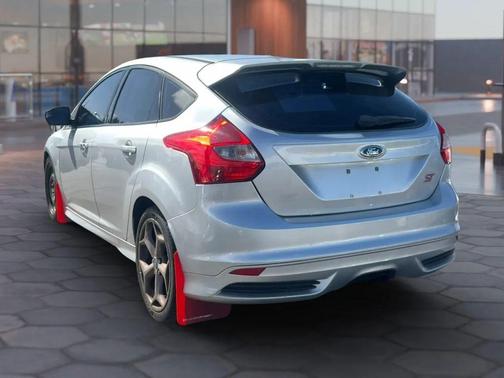 Ingot Silver 2014 Ford Focus ST
