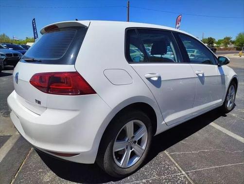 2017 Volkswagen Golf TSI SE 4-Door