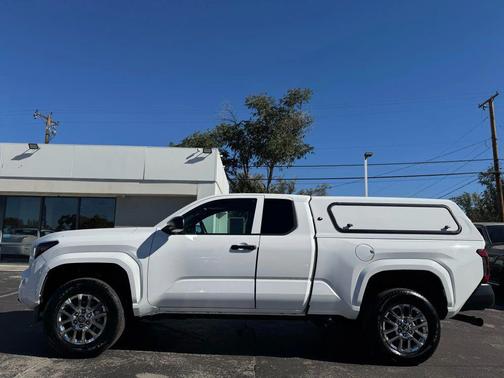 2024 Toyota Tacoma SR