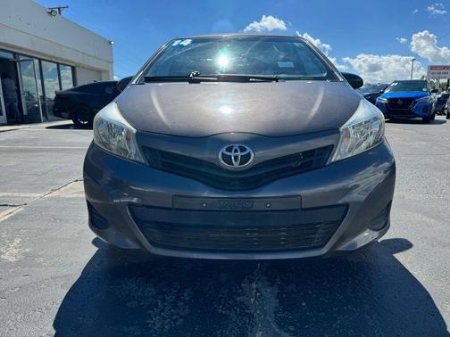 2014 Toyota Yaris LE