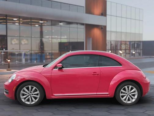 2014 Volkswagen Beetle DSG 2.0L TDI w/Sun/Sound/Nav