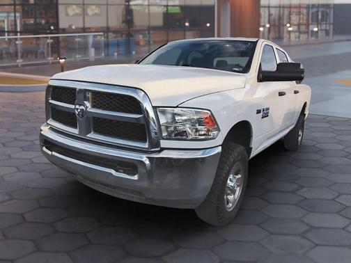 2018 RAM 2500 Tradesman Crew Cab 4x4 6'4' Box